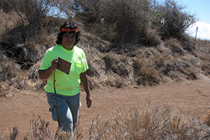Volunteers_5_Banding_Placeholder_Christine_Costales_300